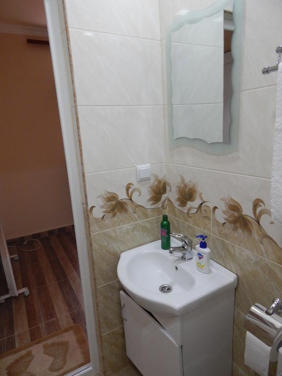 Arami Guest House Dilijan Eksteriør bilde