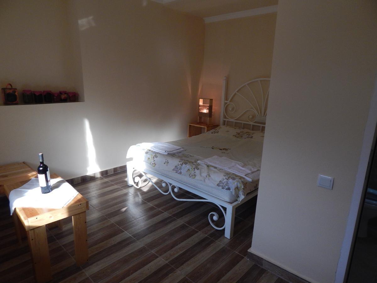 Arami Guest House Dilijan Eksteriør bilde